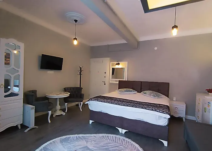 Little Palace Blue Apartment